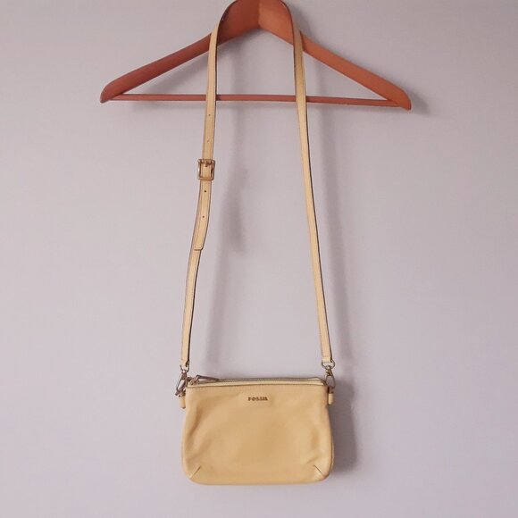 Fossil Buttery Yellow Leather Crossbody Bag - Picture 2 of 15